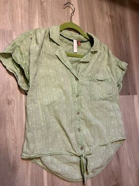 Pilcro Anthropologie Light Green Button Front Textured Tie-Hem Top